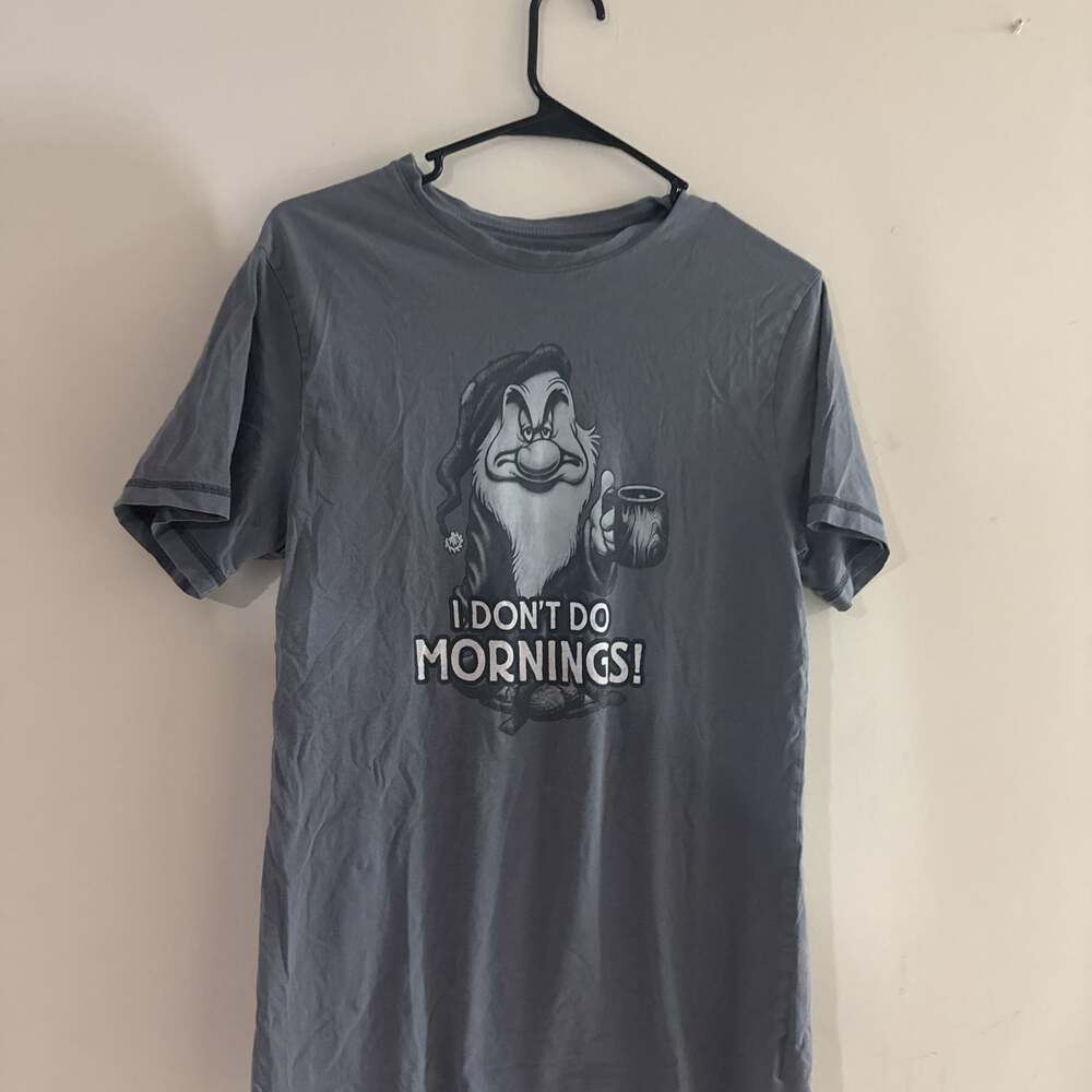 Disney Grumpy "I Don't Do Mornings!" T-Shirt Men's Grey Short Sleeve Tee - Picture 2 of 6